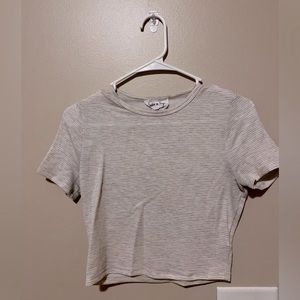 Sadie & Sage Crop Tee Size S
